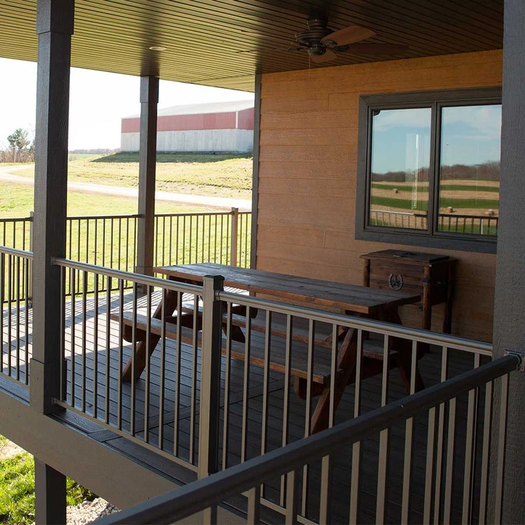 Key-Link Outlook Series Top & Bottom Mounting Bracket - 4 Pack 5 Key-Link Outlook Series Top & Bottom Mounting Bracket - 4 Pack - Image 3